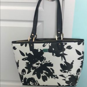 Beautiful, sturdy tote or large purse